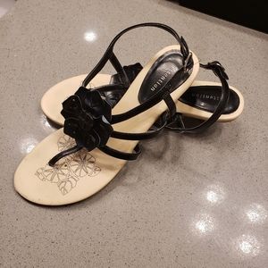 Kitten heel flower sandals